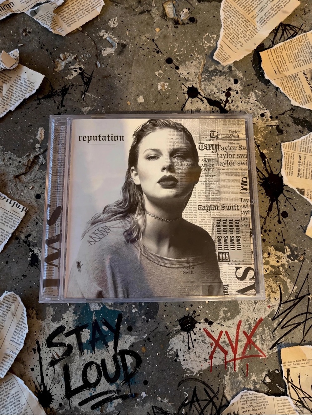 Taylor Swift “Reputation” CD with Poster
